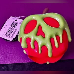 Bath & Body Works Disney Villains Evil Queen Poison Apple Pocketbac Holder